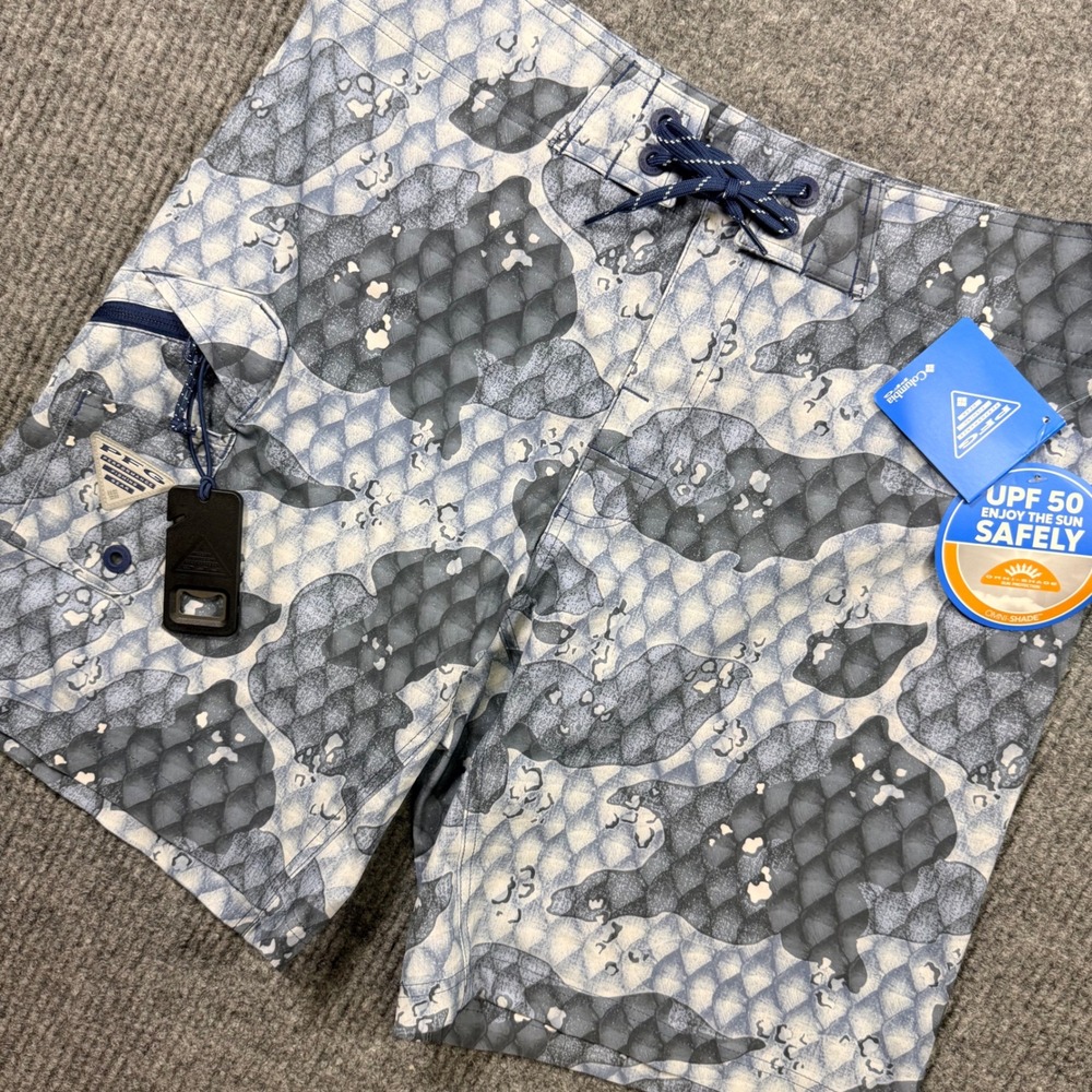 Columbia PFG Mens Blue Fish Scale Camo Board Shorts UPF 50 Size 34 Bottle Opener